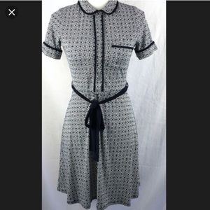 This is a great dress. Stylish and comfortable!